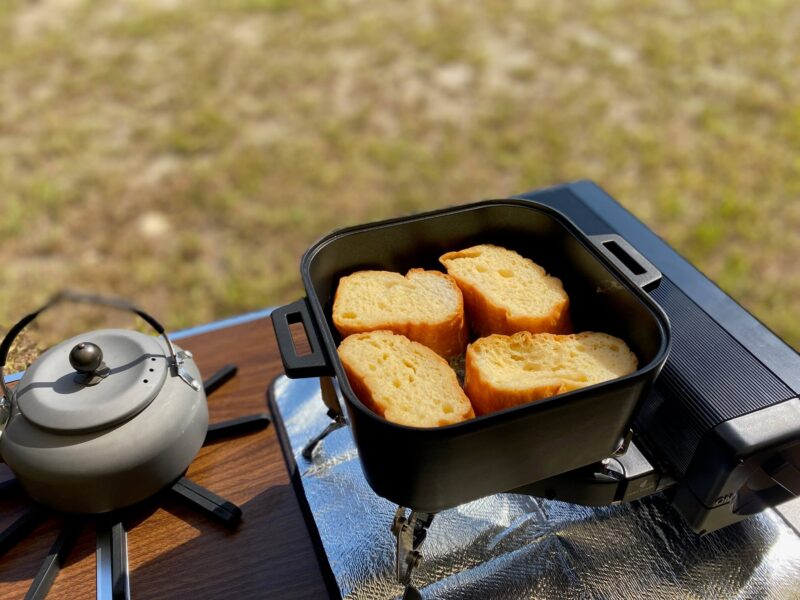 バルンバルンの森フレンチトースト焼く