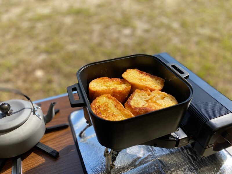 フレンチトースト両面焼く