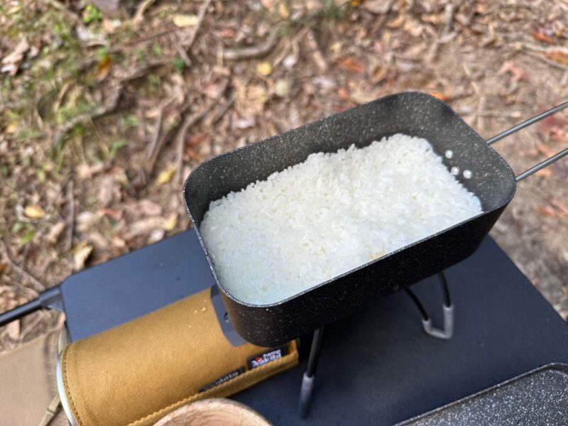 深坂自然の森ご飯炊きあがり