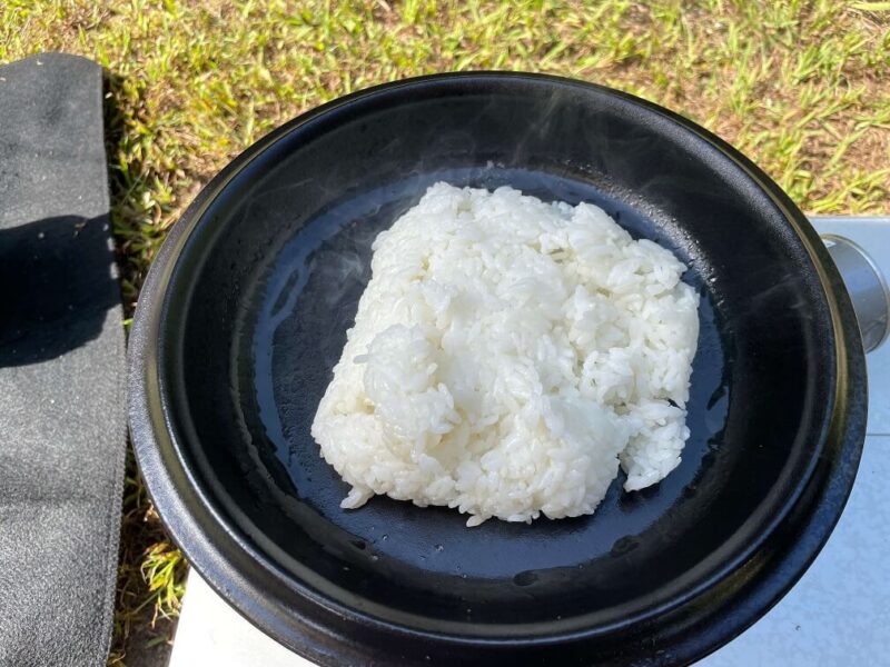 ご飯を投入