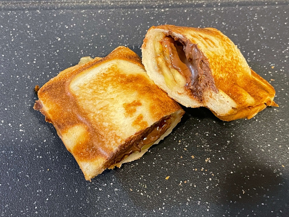 チョコとバナナのホットサンド
